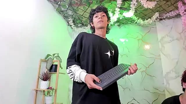 Bastian_boyshot77 live cam