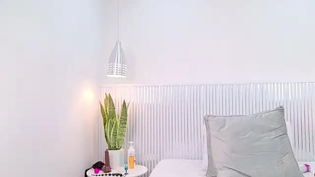 Chel_Hilton live cam