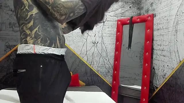 Gury_tattoo live cam