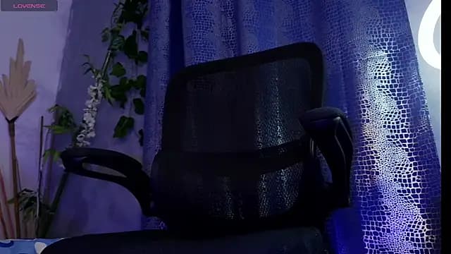 eithan_jonnes live cam