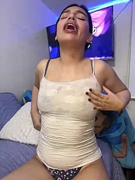 Capybarita live cam on Stripchat