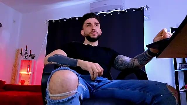 MightyAaron66 live cam