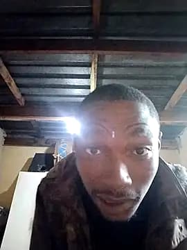 alphamale25 live cam