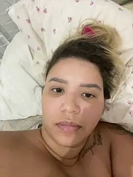 gabyzinha2030 live cam