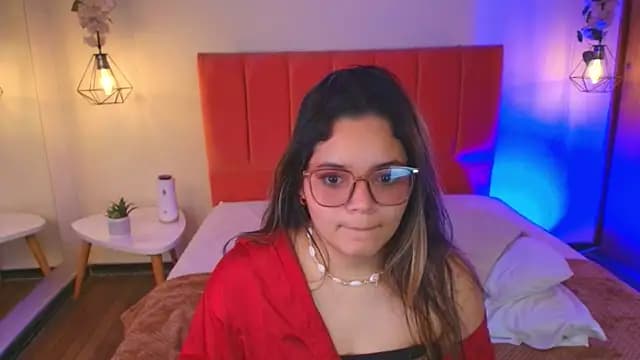 Shadya_ live cam