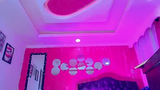 TiffanyMackensyy live cam