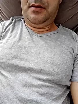 milf_hunter_35 live cam