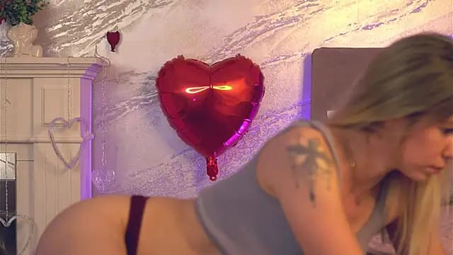 CassieMiles live cam