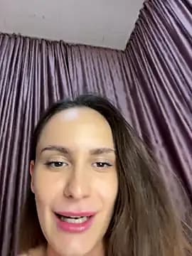 AllaTousNew live cam on Stripchat