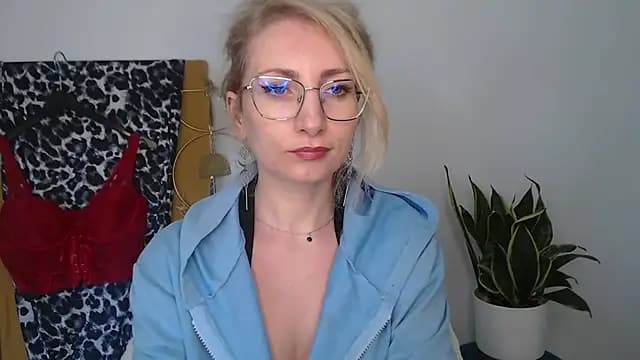 CinderellaMoon live cam