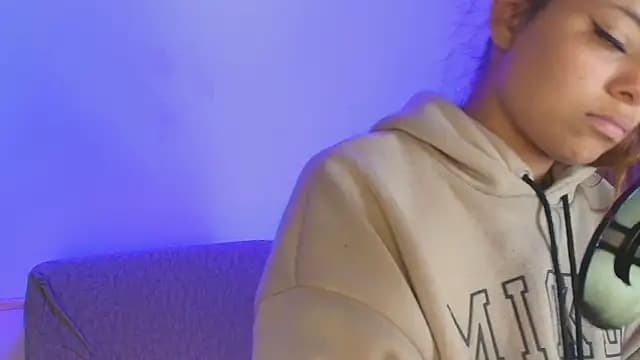 Antonella_Torres2 live cam