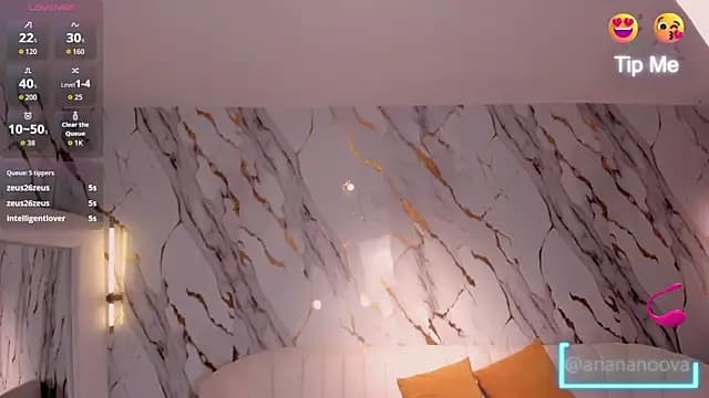 ArianaNova live cam