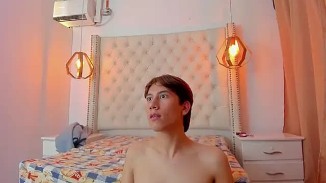 RAPHAEL_NYON1 live cam