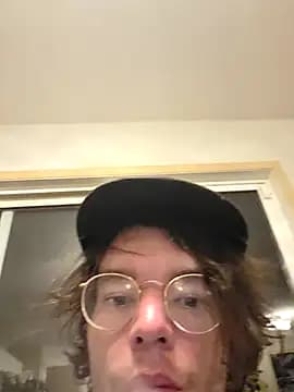 KinkyKittyBoy live cam