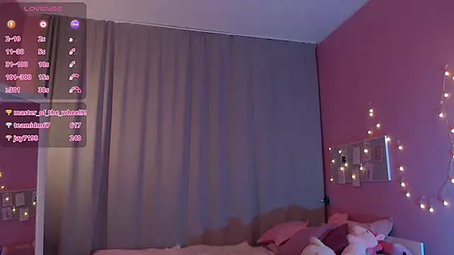 Adria_Arjona live cam