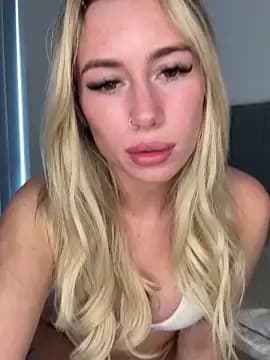 SexySaraxxoo live cam