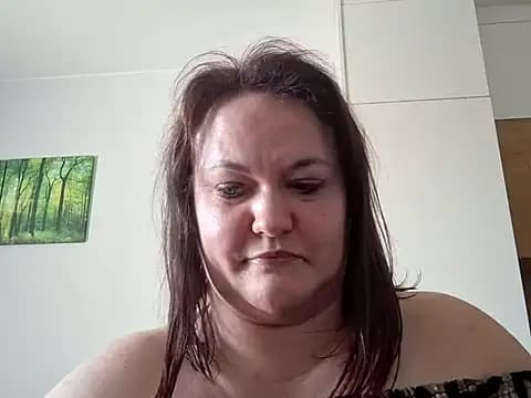 OpheliaMilf live cam