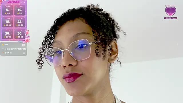 allison_ibarra01 live cam