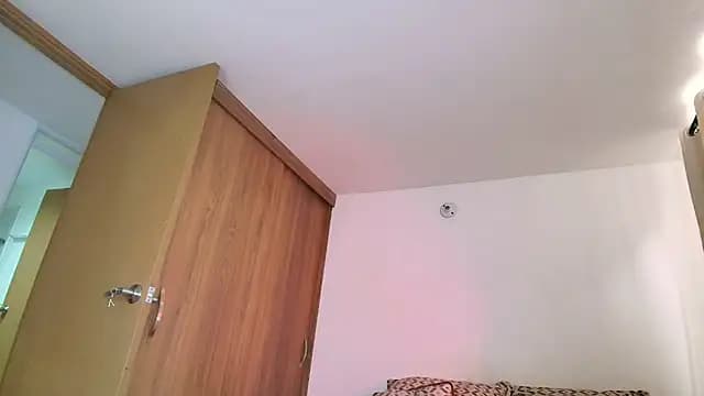 SARA_TS_FOX live cam