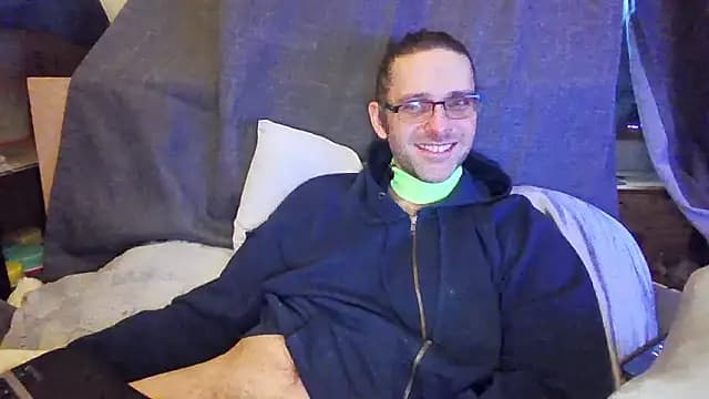 barebearstudio live cam