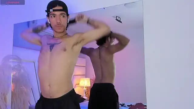 AngeloRoush live cam