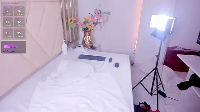 DomenicoRey live cam