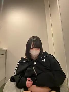 milku__1717 live cam