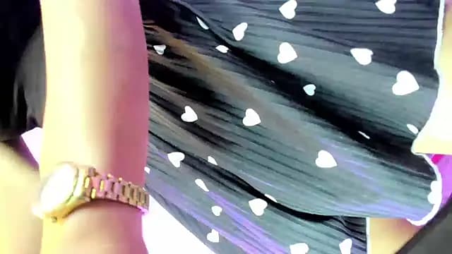 femininebiguncut live cam