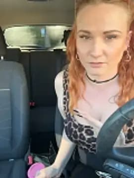 Fiebie_licious_ live cam