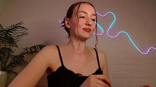 WhitePrincessLuna live cam