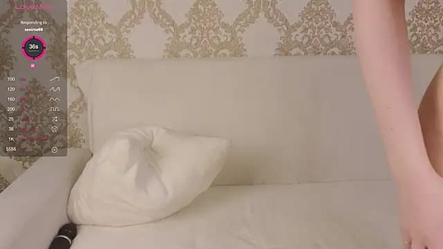 foxy_bloomm live cam