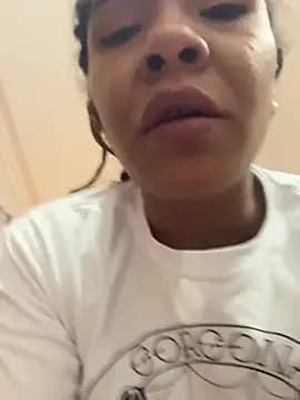 Hannagarces live cam