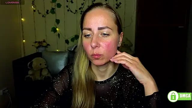 Alicewonderrmiss live cam