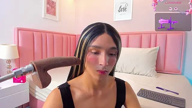 adhara__skinny live cam