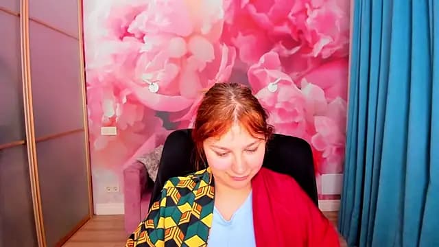 AngelinaLow live cam