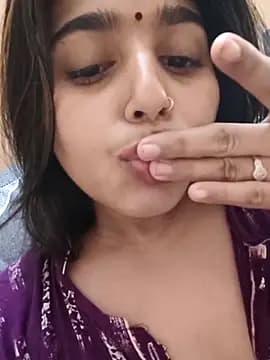 Cute-Simmi69 live cam