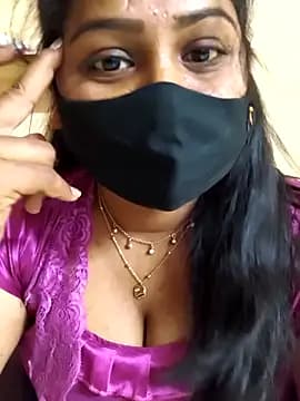 Sumithraa live cam on Stripchat