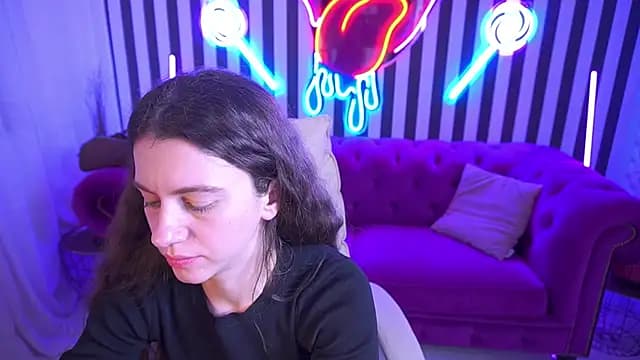 LittleJulii live cam