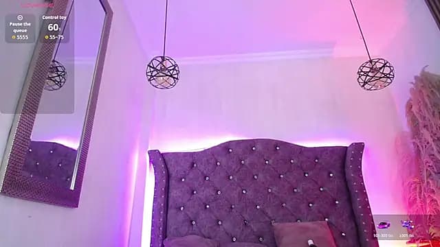 Lizza_Jones live cam