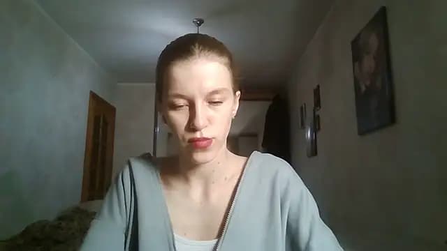 CuriousMildness live cam