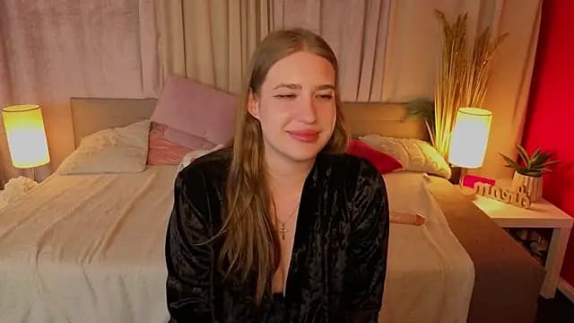 EmilyBlazee live cam