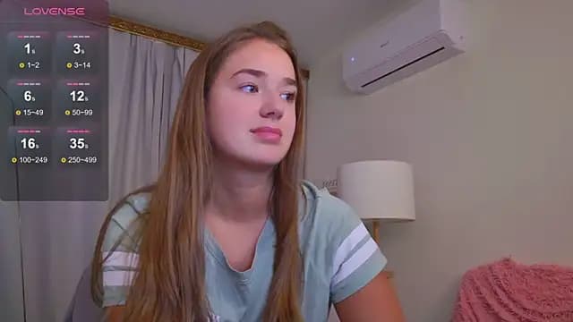 LovelyJessie live cam on Stripchat