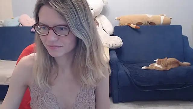 night_is_dark live cam on Stripchat