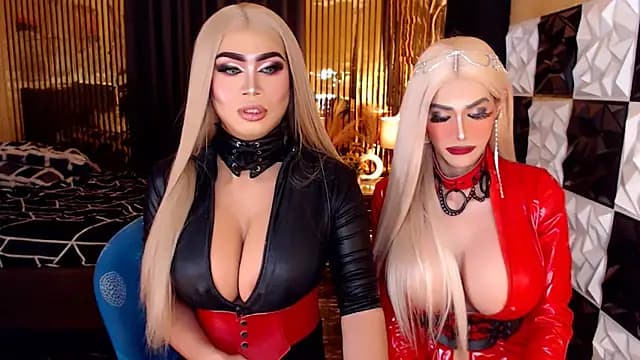 MonstrousCockDiva live cam on Stripchat