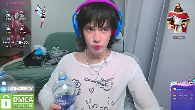 LeonBoykisser live cam