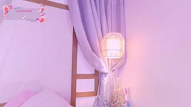 RenataLeclair live cam