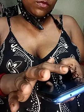 Hotty_Nishaa live cam