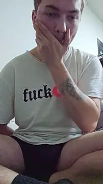 BigJuicy18cm live cam