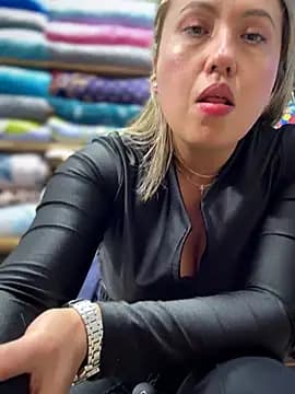 VIOLETA-25_ live cam