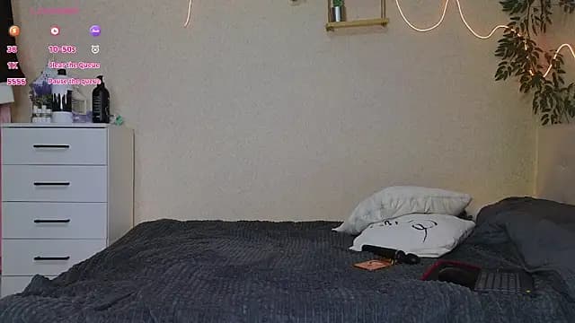 serenahall_ live cam